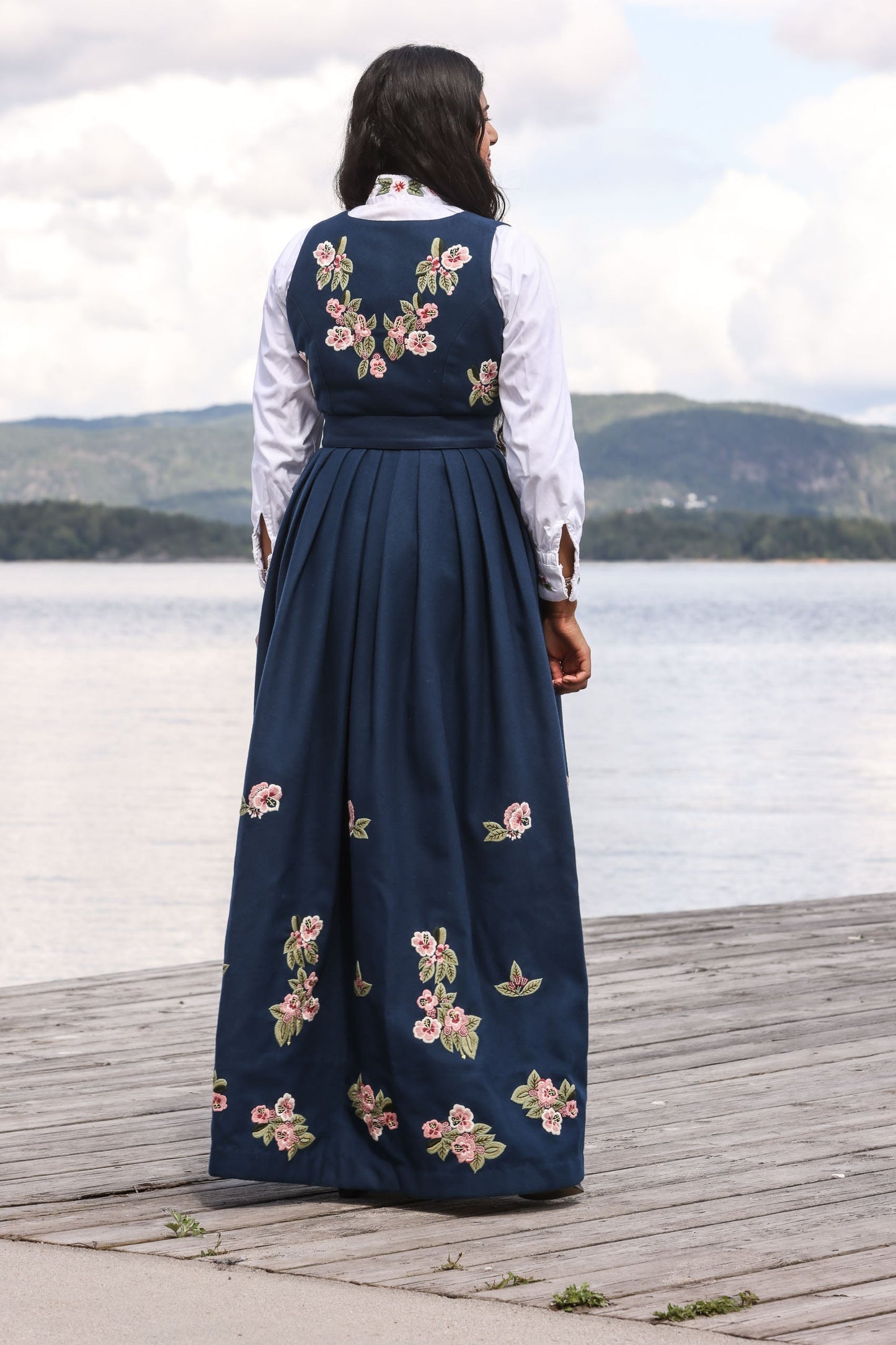 Lier dame bunad Balder Norway