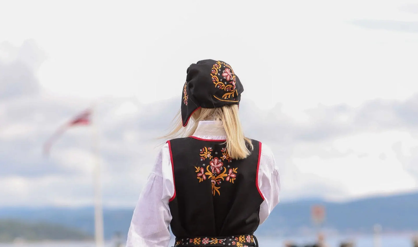 Buskerud bunad